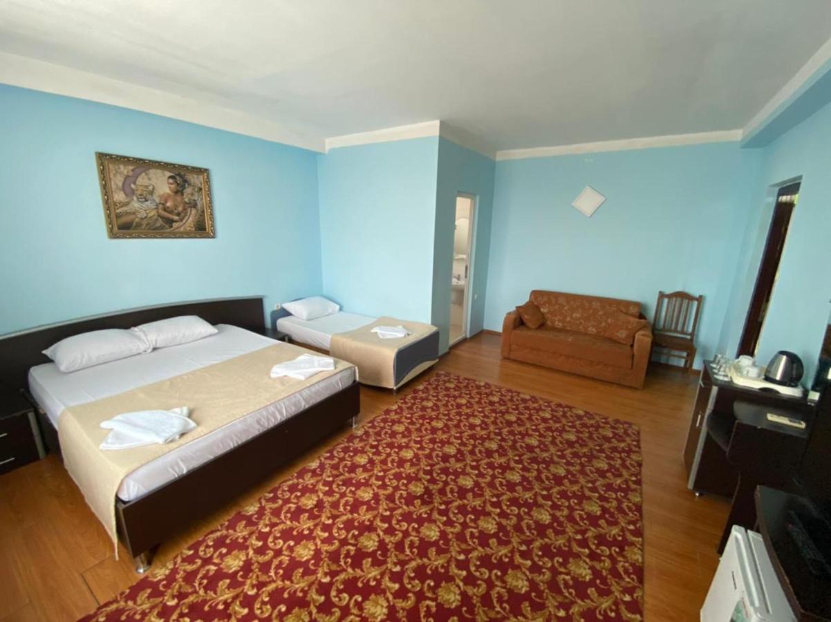 Hotel Genatsvale Batumi Eksteriør billede