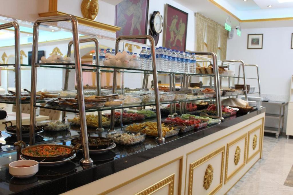 Hotel Genatsvale Batumi Eksteriør billede