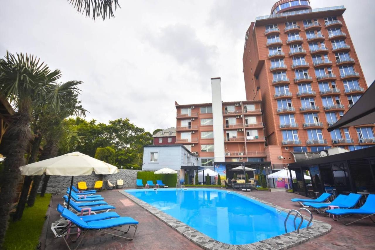 Hotel Genatsvale Batumi Eksteriør billede