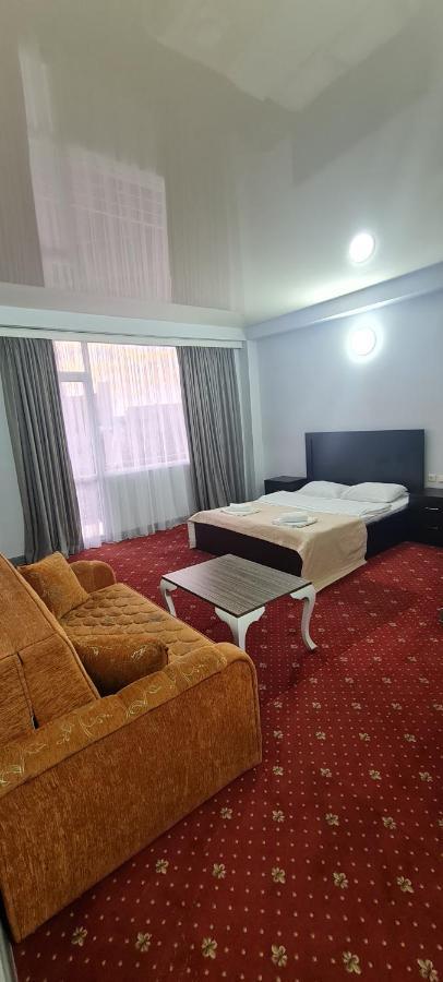 Hotel Genatsvale Batumi Eksteriør billede
