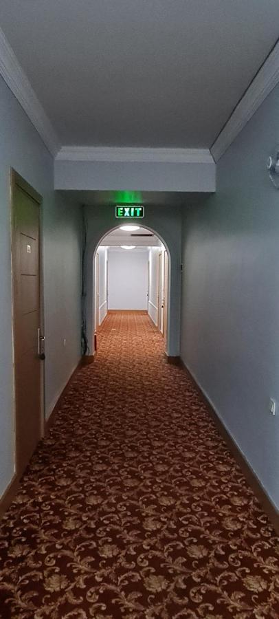 Hotel Genatsvale Batumi Eksteriør billede