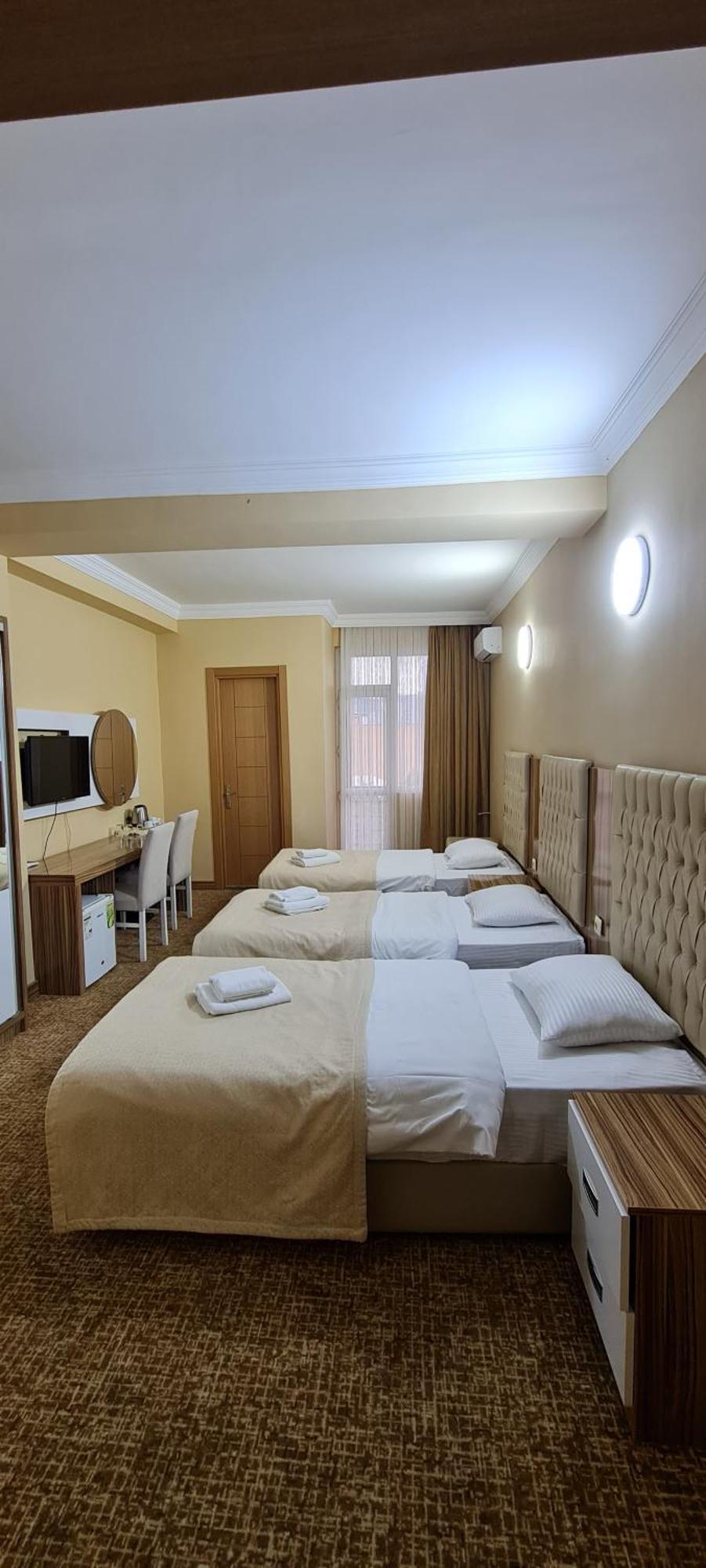 Hotel Genatsvale Batumi Værelse billede